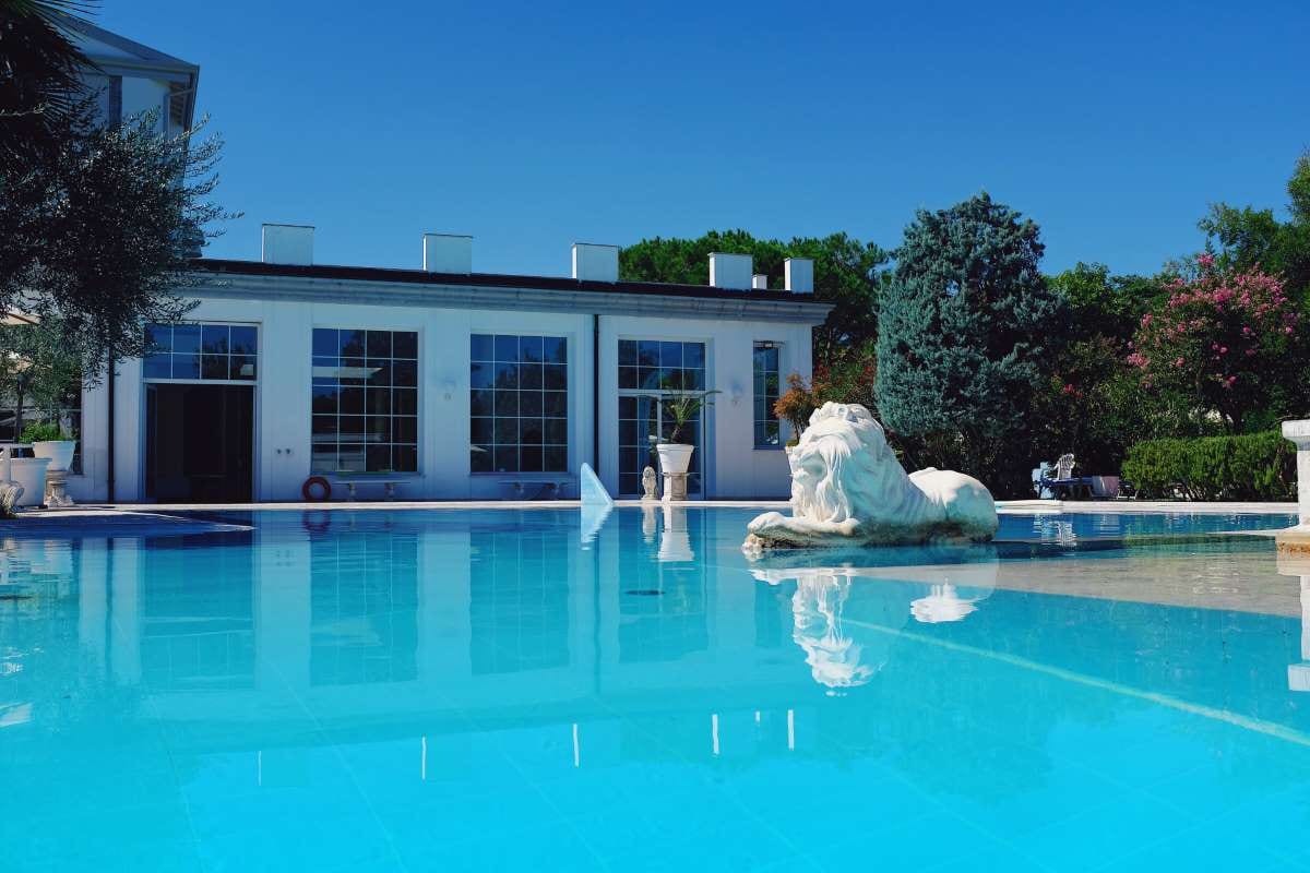 Best Tips for Expanding to Frisco, Texas in the Pool Industry — pool service business insights