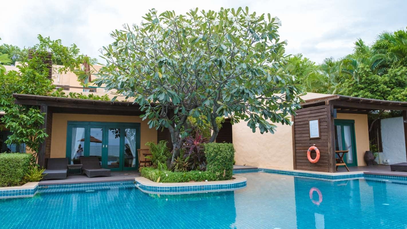 Building Business Credit in Santa Barbara County, California — pool service business insights