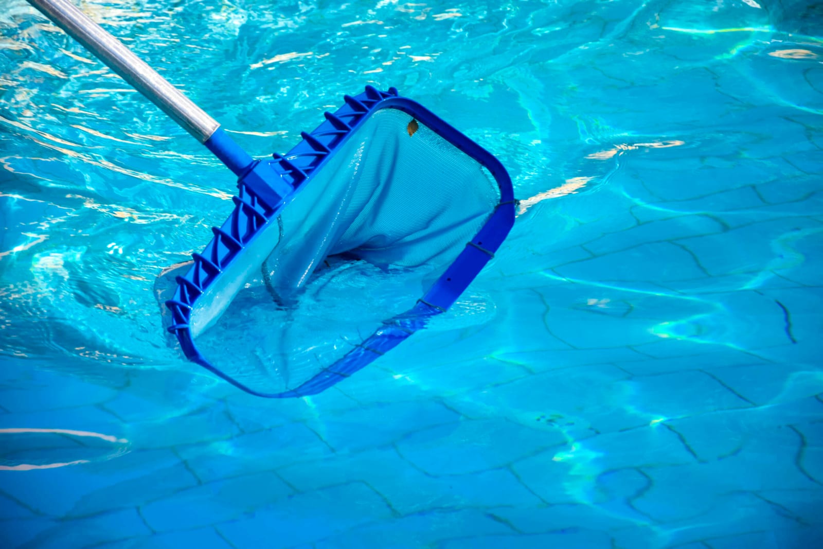 How Economic Changes Influence Pool Equipment Sales — pool service business insights