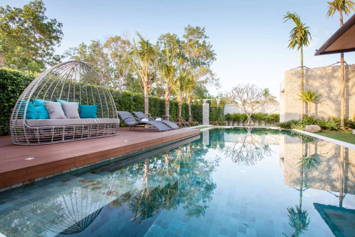 How to Build a Pool Route: Sarasota, Sarasota County, FL; Bradenton, Manatee County, FL; Tamarac, FL; Coral Gables, FL; DeLand, FL — pool service business insights