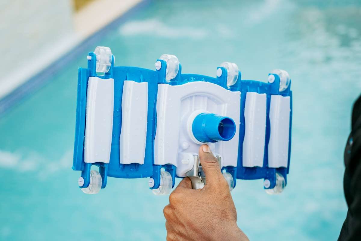 Starting a Pool Service Business: Do You Need Experience? — pool service business insights