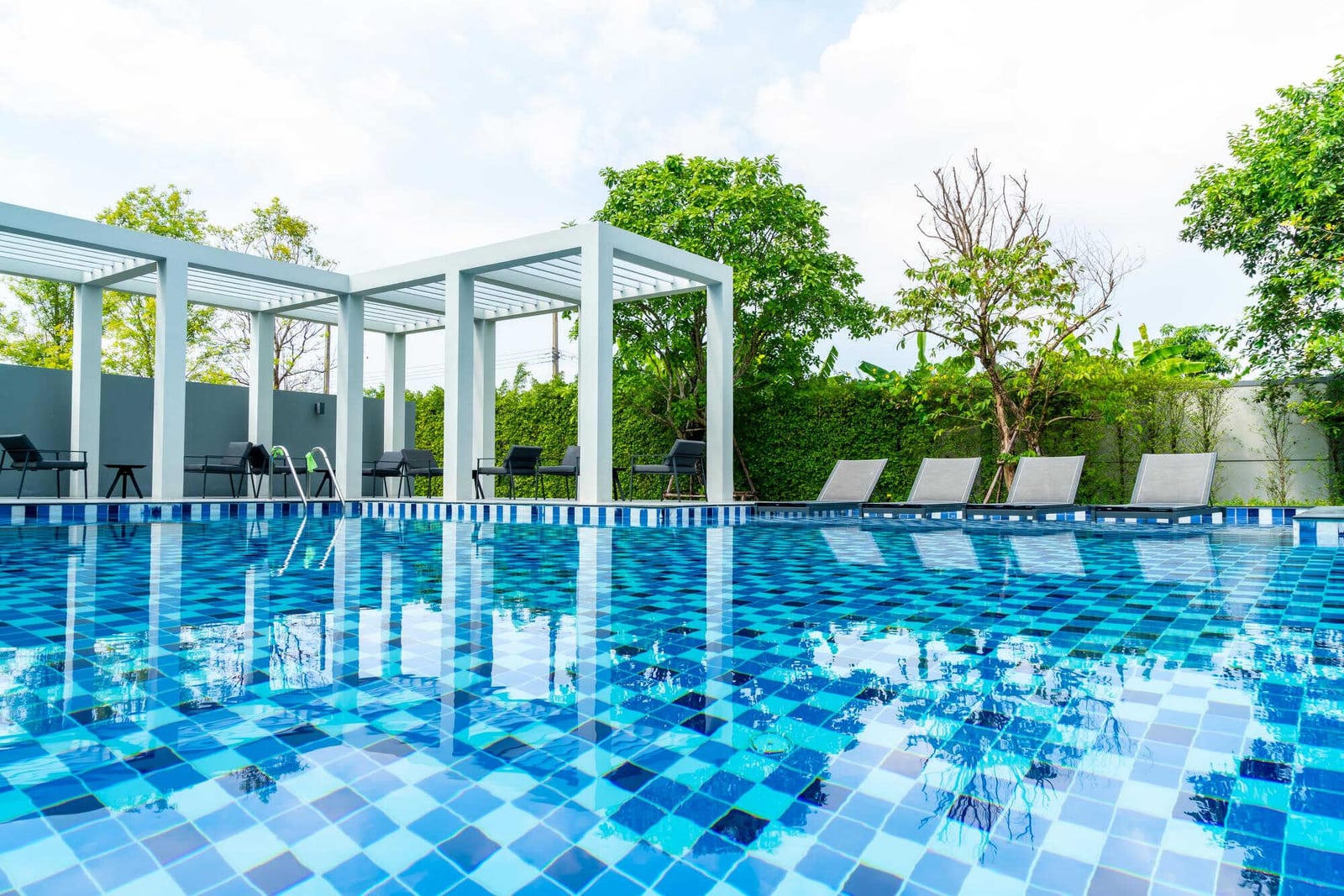 Starting Your Pool Company in Casa Grande, Arizona — pool service business insights