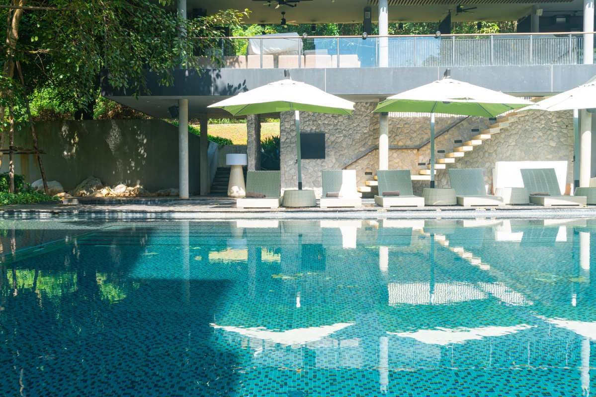 The Biggest Pool Maintenance Challenges for Phoenix Homeowners — pool service business insights