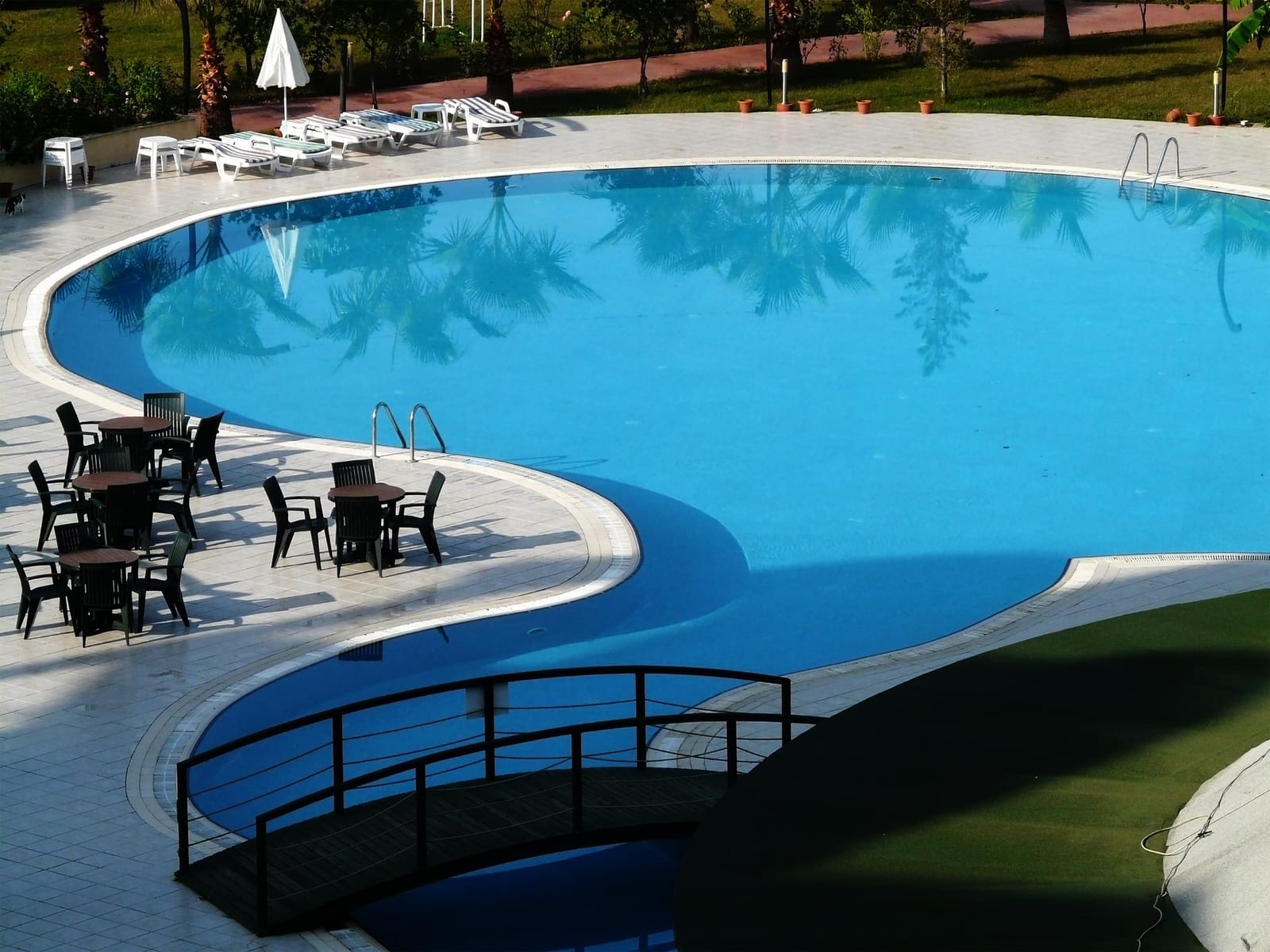 The Complete Checklist to Launch Your First Pool Route — pool service business insights