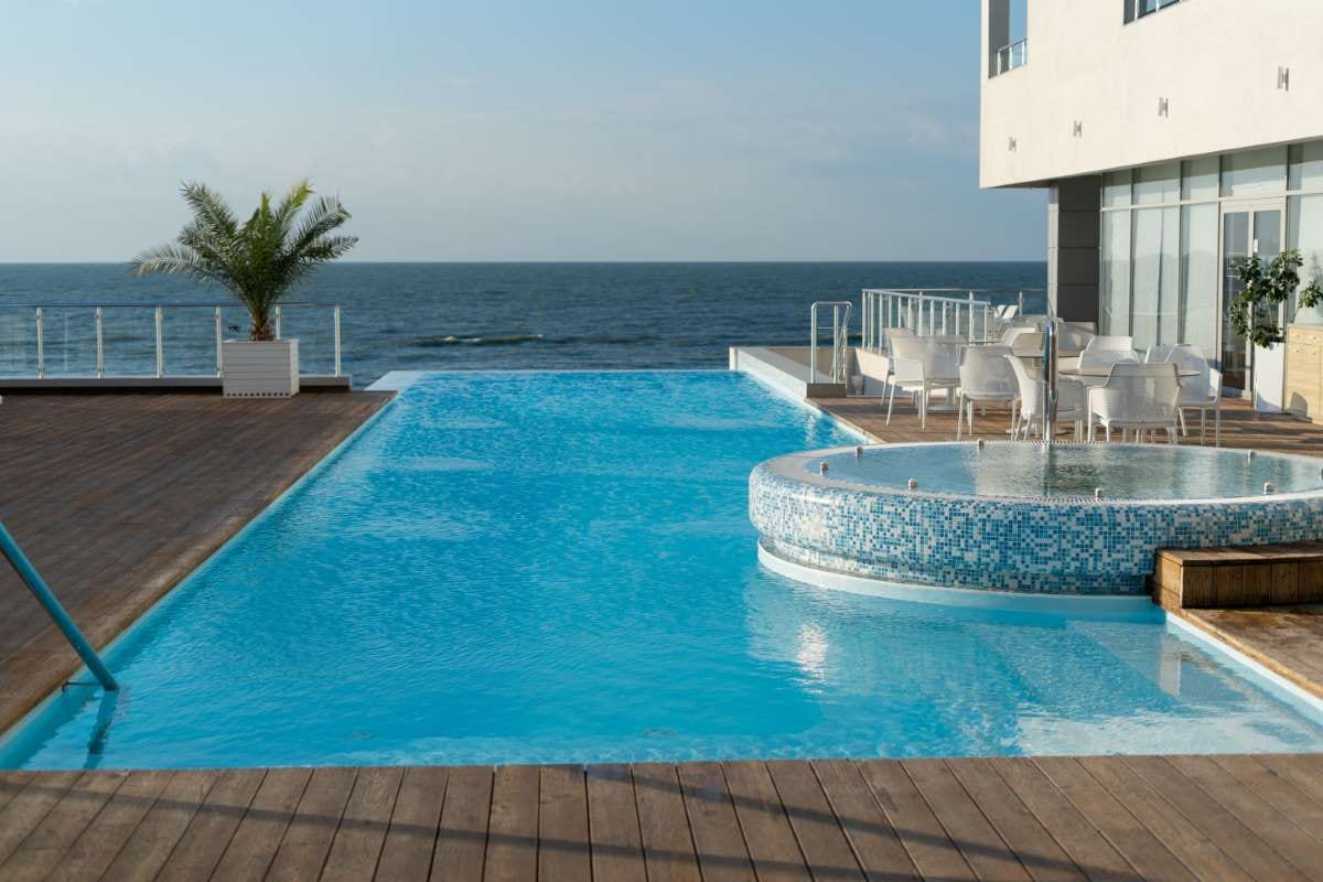 What Makes a Pool Tech Stay in Santa Clara, California? — pool service business insights