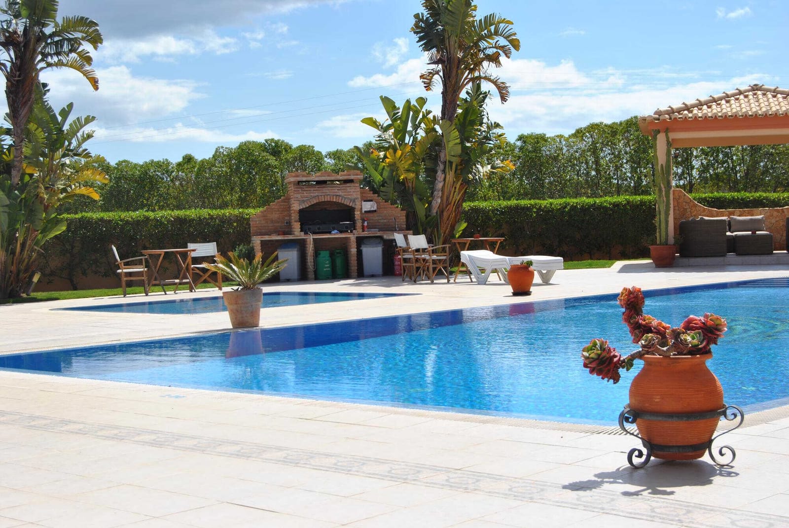 What to Do When Customers Request Off-Route Services — pool service business insights
