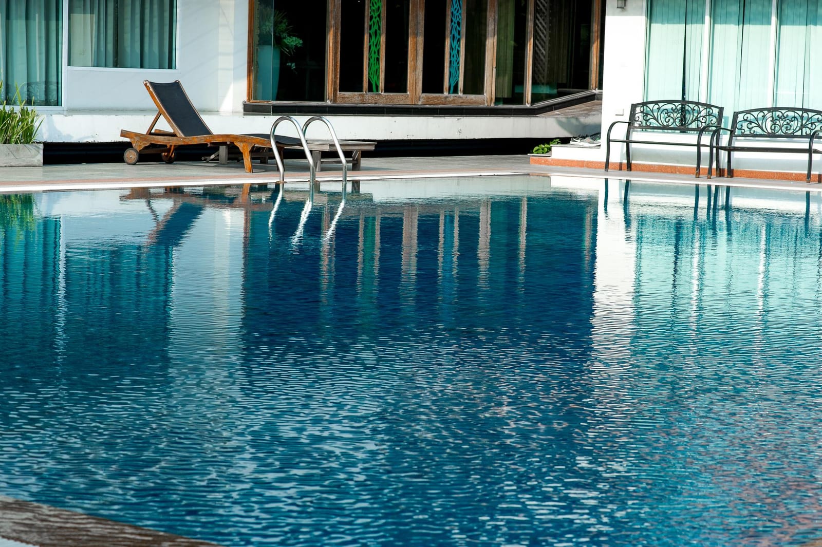 What to Track in Weekly Staff Meetings in Randall County, Texas — pool service business insights