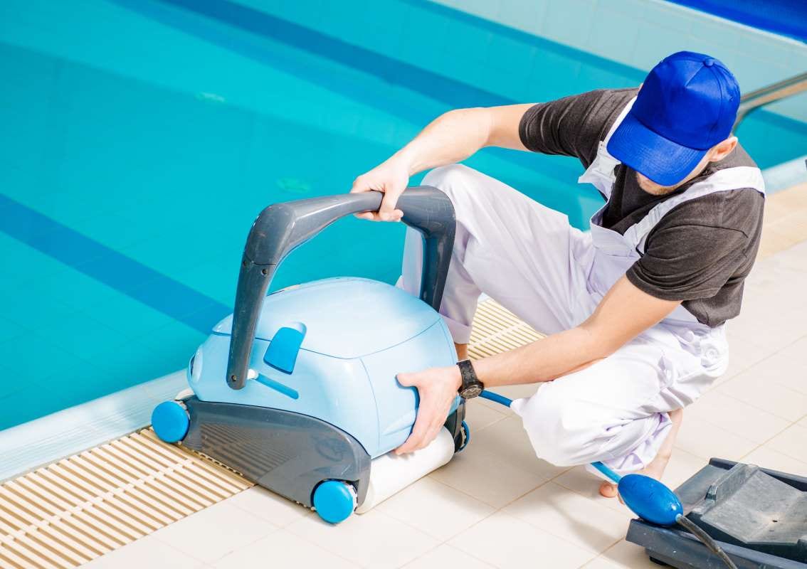 Why Many Pool Route Owners Start With Zero Experience — pool service business insights