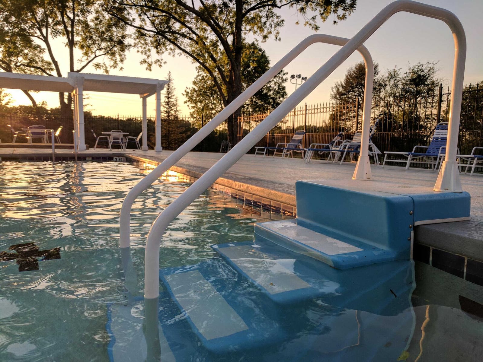 Working With Real Estate Developers in Texas to Land Bulk Accounts — pool service business insights